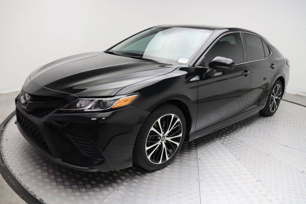 2019 Toyota Camry SE — Sedan — 80,158 mi — West Palm Beach, FL