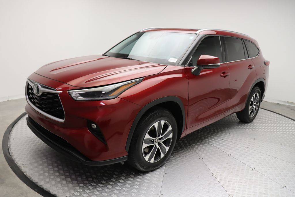 2021 Toyota Highlander XLE — SUV — 96,941 mi — West Palm Beach, FL
