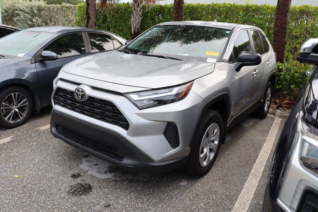 2024 Toyota RAV4 LE — SUV — 20,527 mi — West Palm Beach, FL