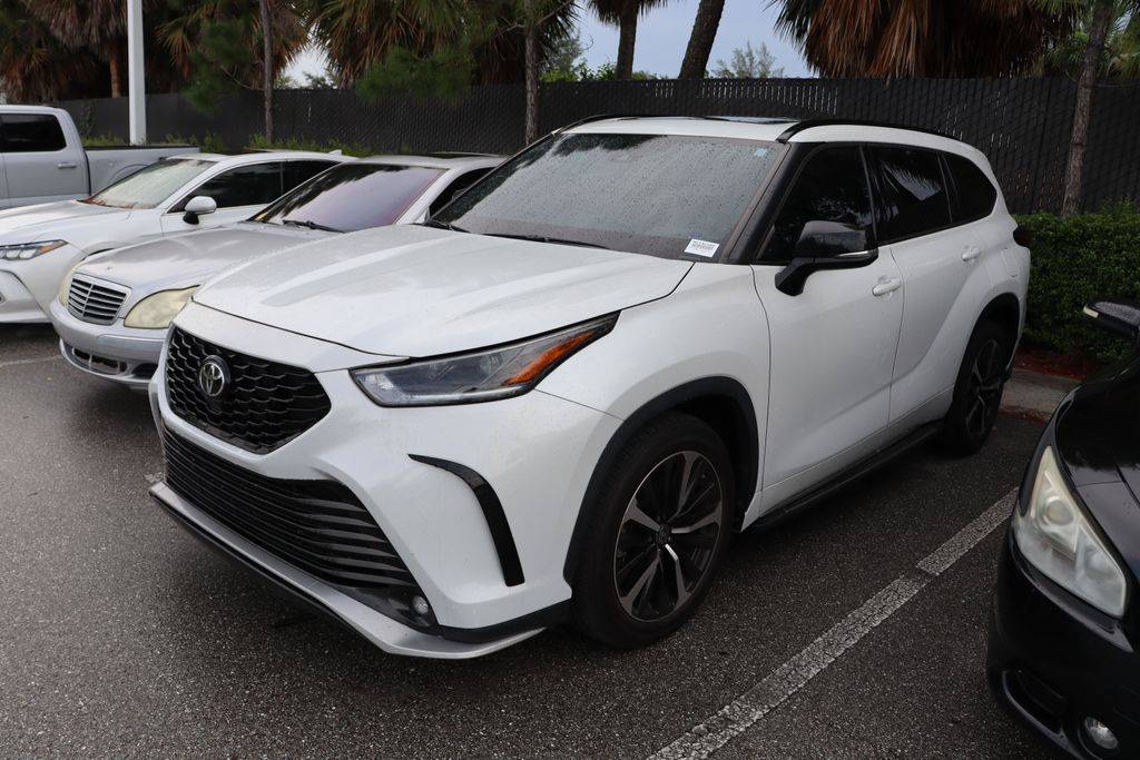 2022 Toyota Highlander XSE — SUV — 27,168 mi — West Palm Beach, FL