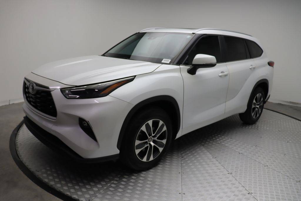 2023 Toyota Highlander XLE — SUV — 16,182 mi — West Palm Beach, FL