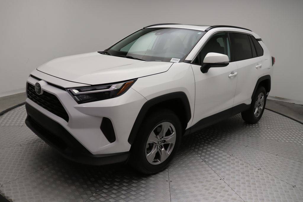2024 Toyota RAV4 XLE — SUV — 28,451 mi — West Palm Beach, FL