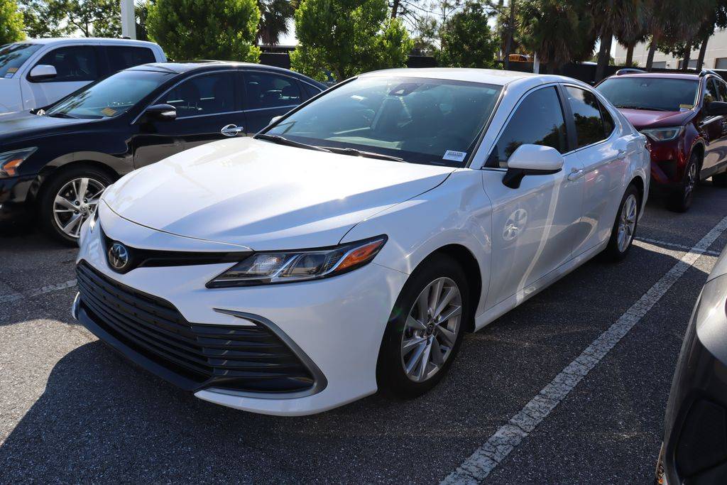 2023 Toyota Camry LE — Sedan — 4,585 mi — West Palm Beach, FL