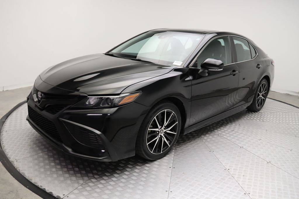 2022 Toyota Camry SE — Sedan — 58,100 mi — West Palm Beach, FL