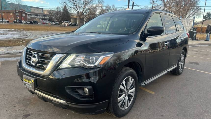 2020 Nissan Pathfinder SV — SUV — 129,183 mi — Lakewood, CO