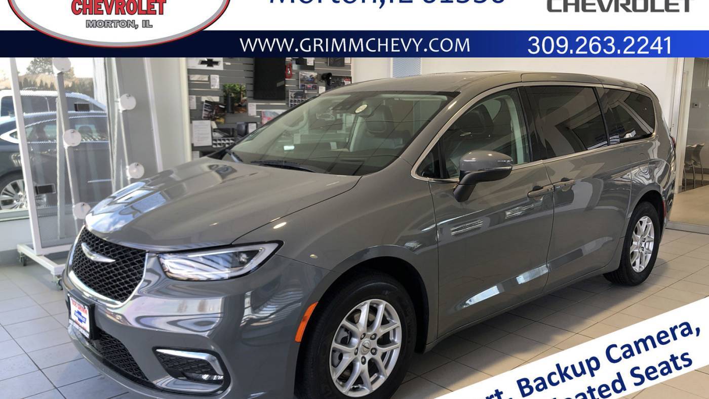 2023 Chrysler Pacifica Touring L — Minivan — 23,250 mi — Morton, IL