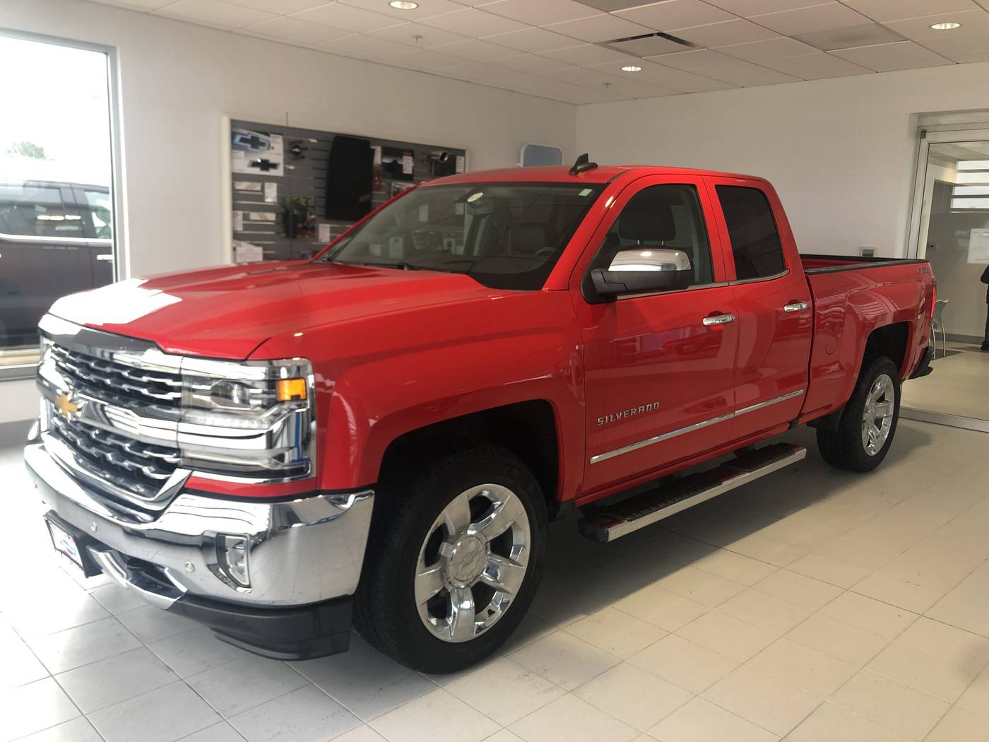 2018 Chevrolet Silverado 1500 LTZ — Pickup Truck — 74,761 mi — Morton, IL