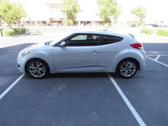 2016 Hyundai Veloster Base — Hatchback — 138,000 mi — Avondale, AZ