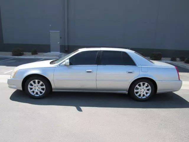 2008 Cadillac DTS 1SA — Sedan — 127,000 mi — Avondale, AZ