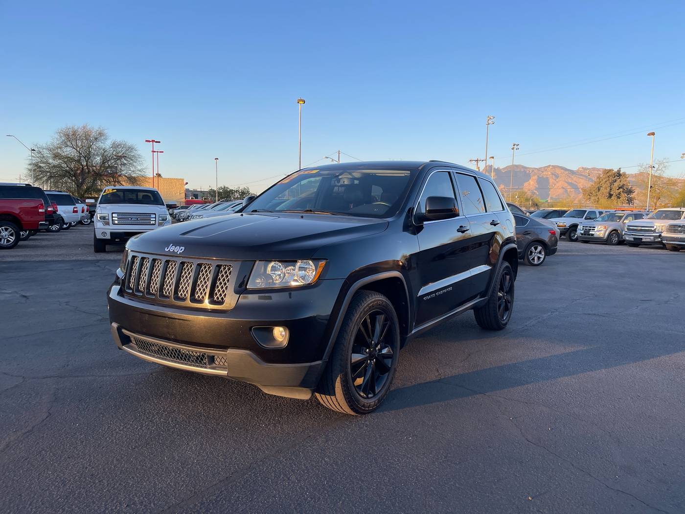 2012 Jeep Grand Cherokee Laredo Altitude — SUV — 139,409 mi — Tucson, AZ