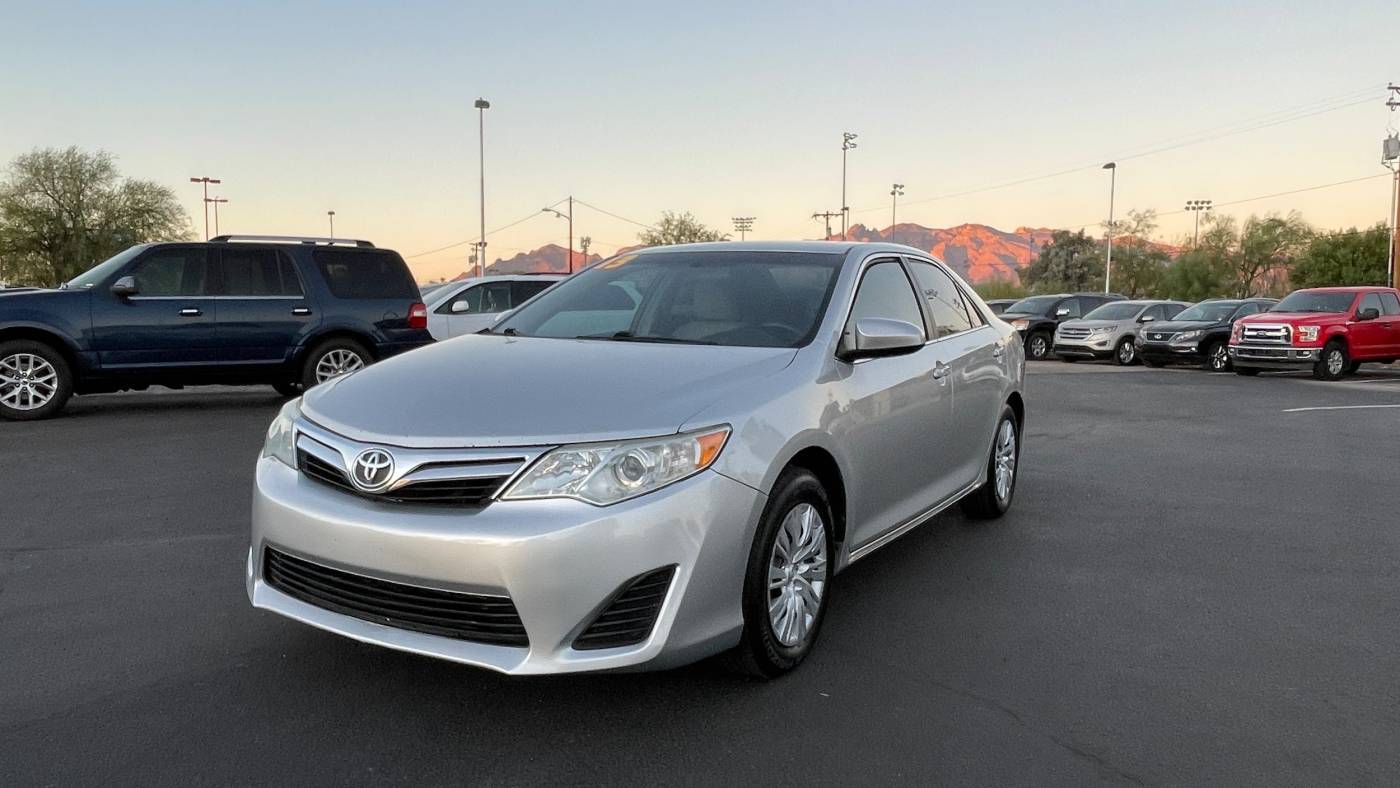 2013 Toyota Camry LE — Sedan — 161,626 mi — Tucson, AZ