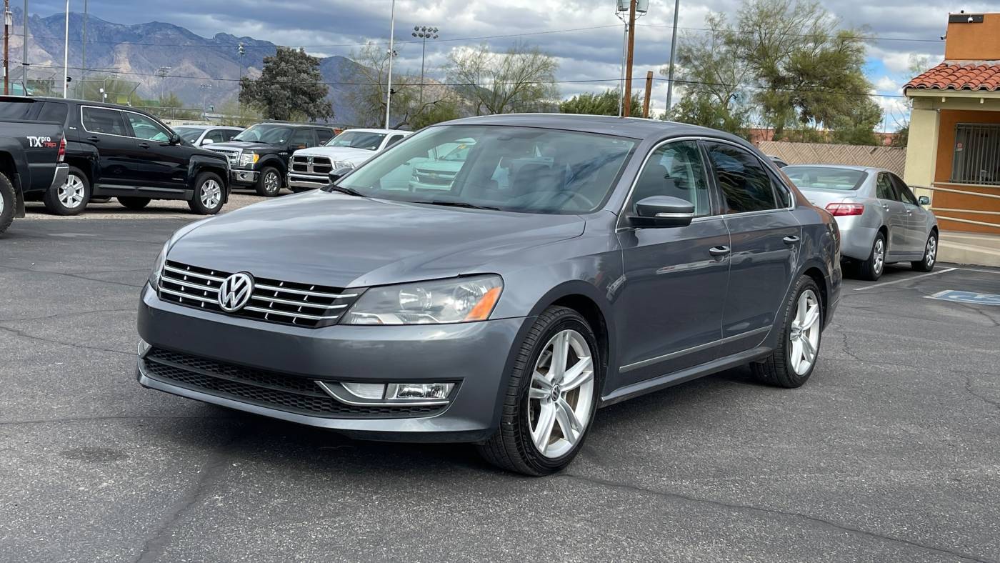 2013 Volkswagen Passat TDI SEL Premium — Sedan — 121,478 mi — Tucson, AZ