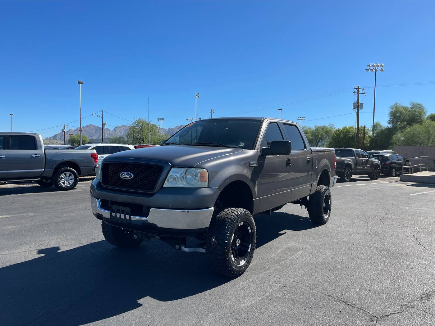 2005 Ford F-150 XLT — Pickup Truck — 127,936 mi — Tucson, AZ