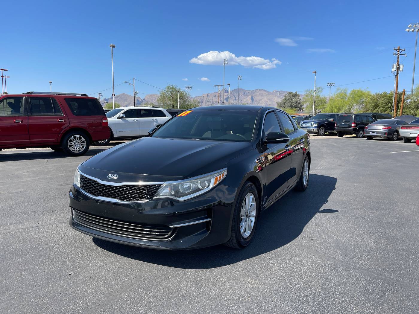2017 Kia Optima LX — Sedan — 106,290 mi — Tucson, AZ