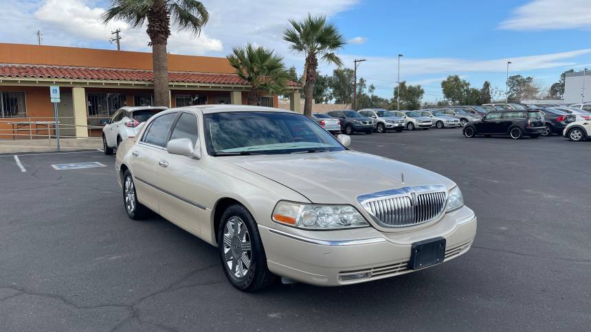 2003 Lincoln Town Car Cartier For Sale in Tucson AZ