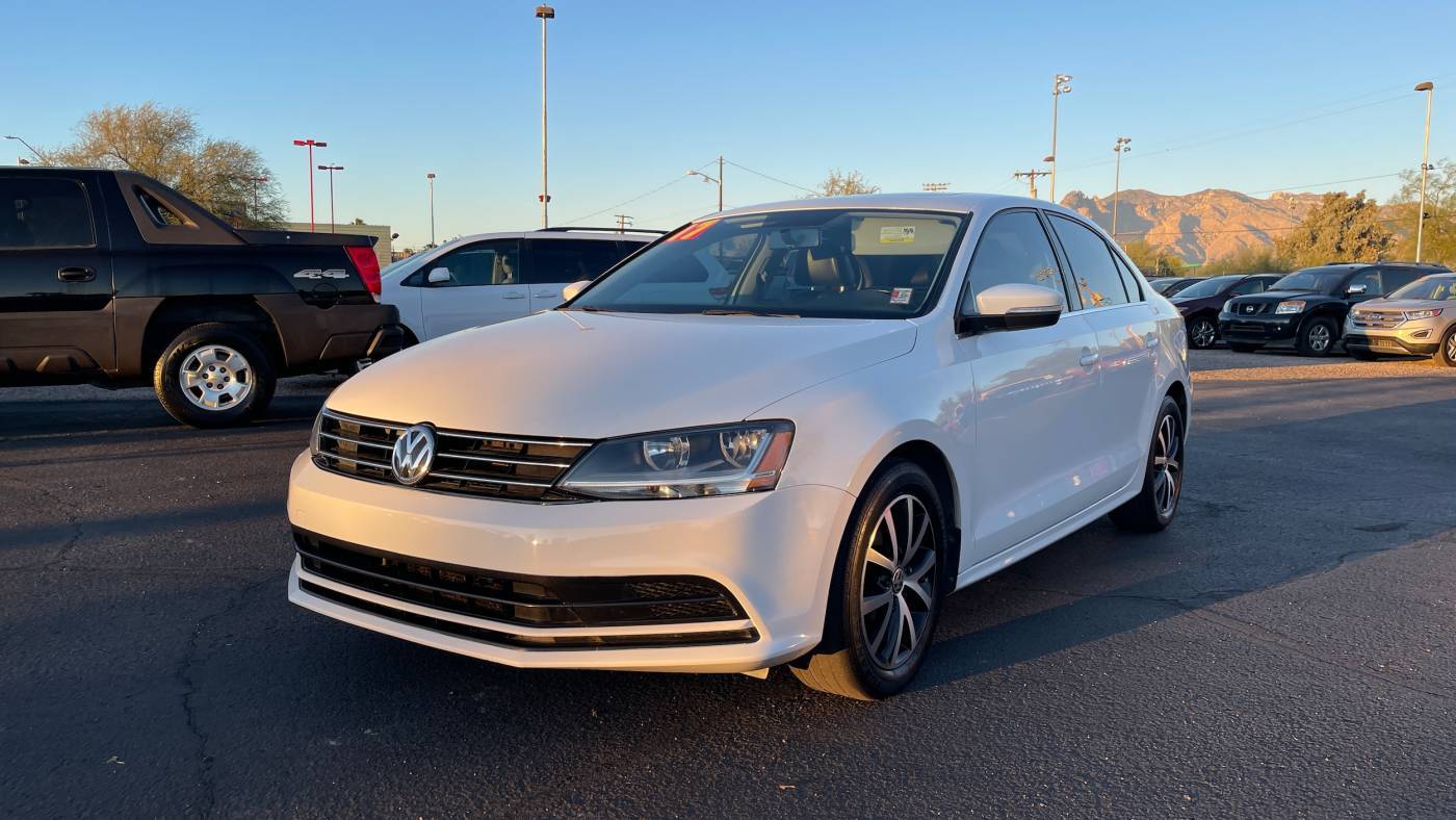 2017 Volkswagen Jetta 1.4T SE — Sedan — 83,941 mi — Tucson, AZ