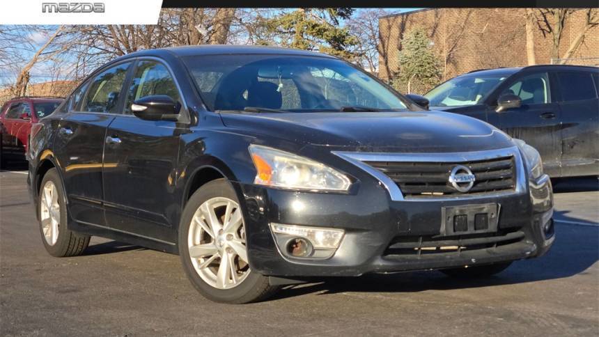 2014 Nissan Altima 2.5 SV — Sedan — 108,242 mi — Schaumburg, IL