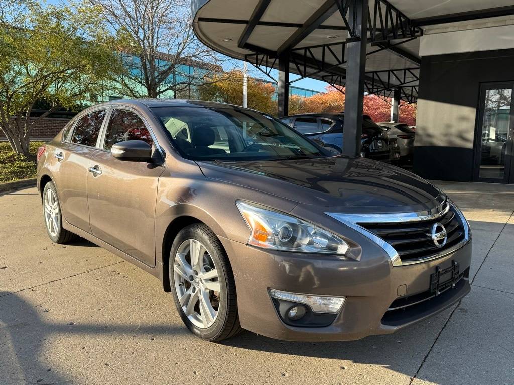 2013 Nissan Altima 3.5 SV — Sedan — 105,053 mi — Schaumburg, IL