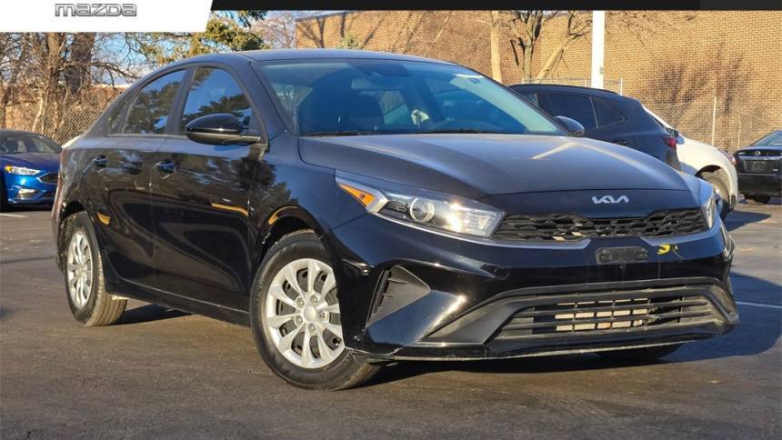 2022 Kia Forte FE — Sedan — 23,983 mi — Schaumburg, IL