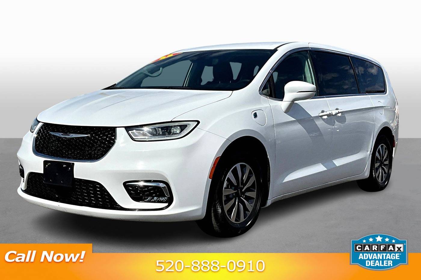 2022 Chrysler Pacifica Hybrid Touring L — Minivan — 77,391 mi — Tucson, AZ