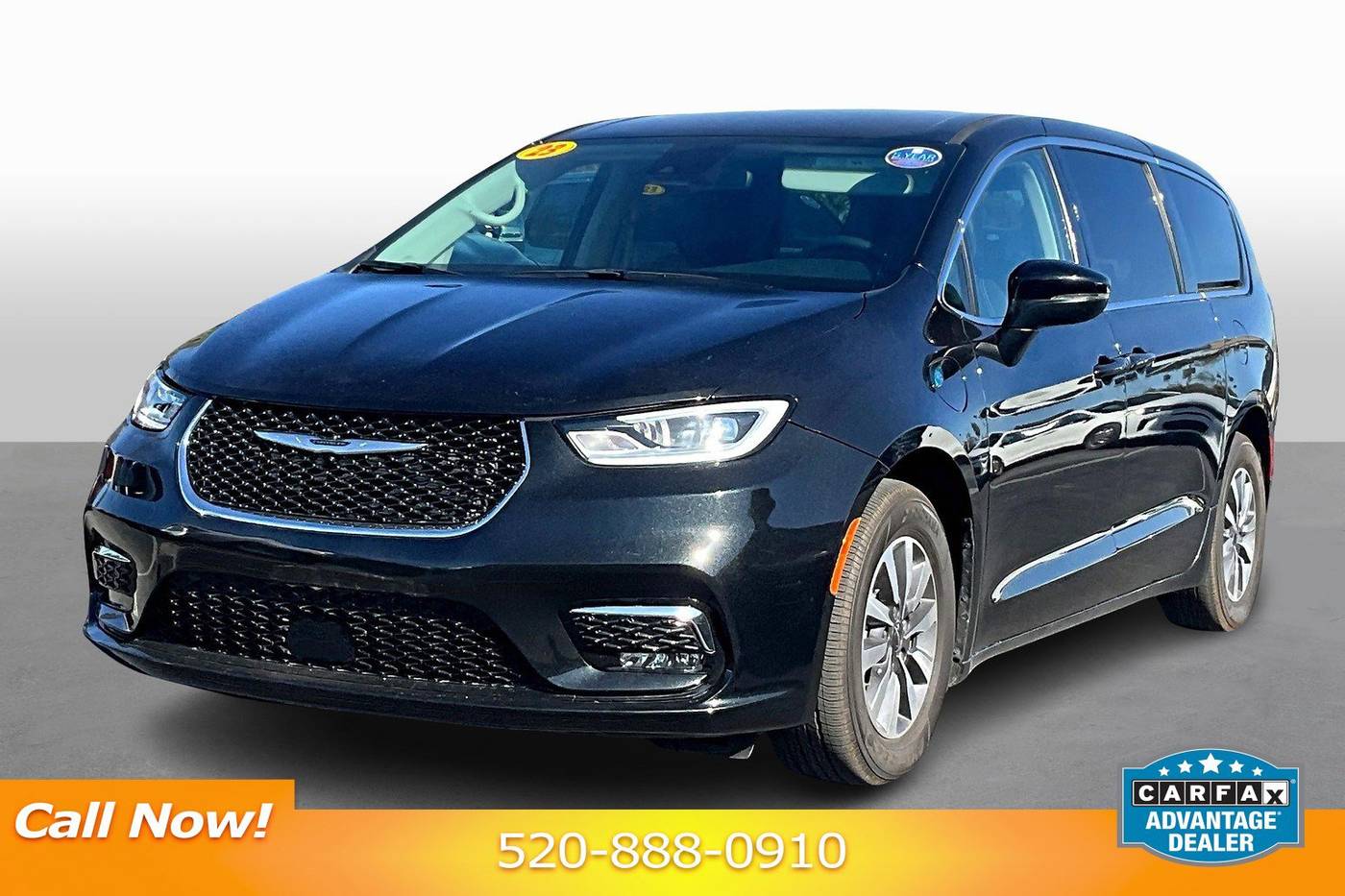 2023 Chrysler Pacifica Hybrid Touring L — Minivan — 43,004 mi — Tucson, AZ