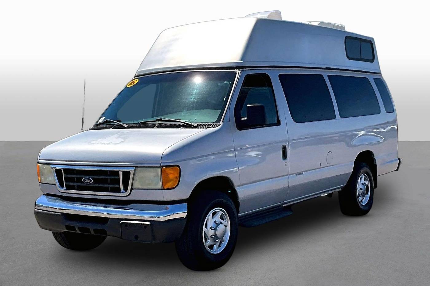 2005 Ford Econoline Wagon E-350 Super Duty XL