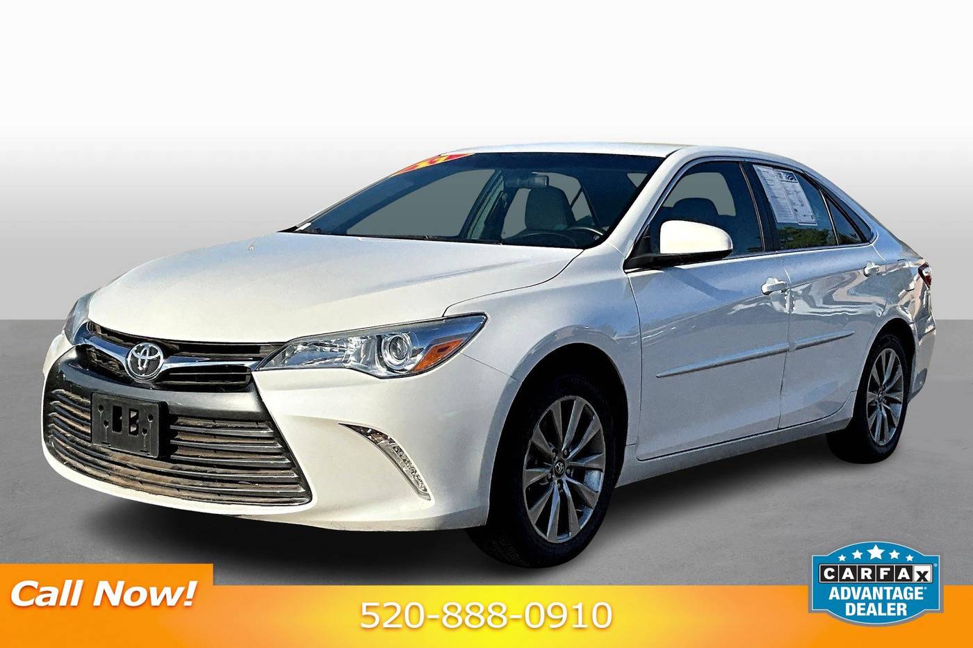 2017 Toyota Camry XLE — Sedan — 30,451 mi — Tucson, AZ