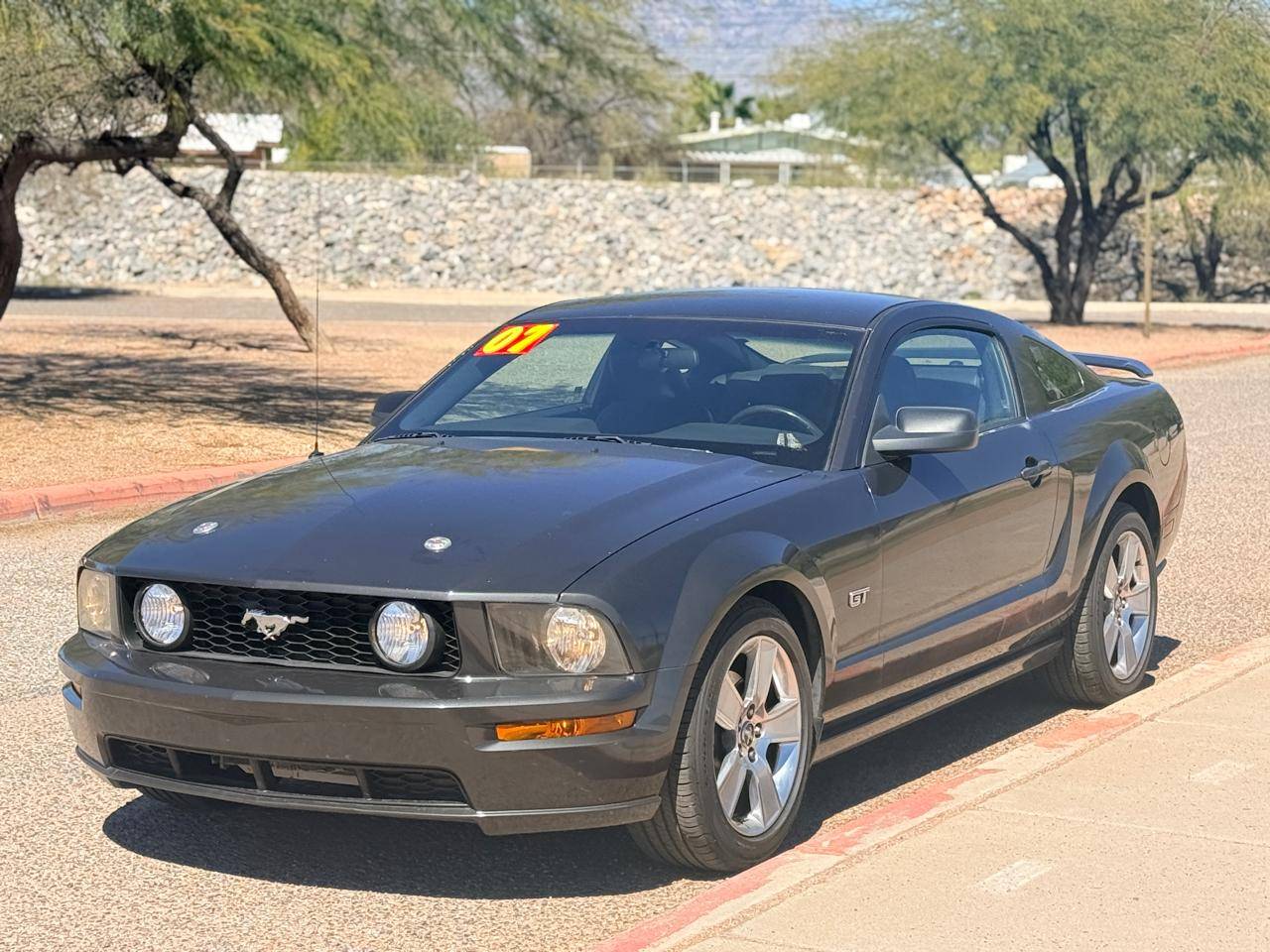 2007 Ford Mustang GT Deluxe