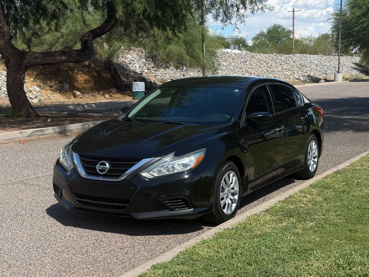 2017 Nissan Altima 2.5 S — Sedan — 136,830 mi — Tucson, AZ