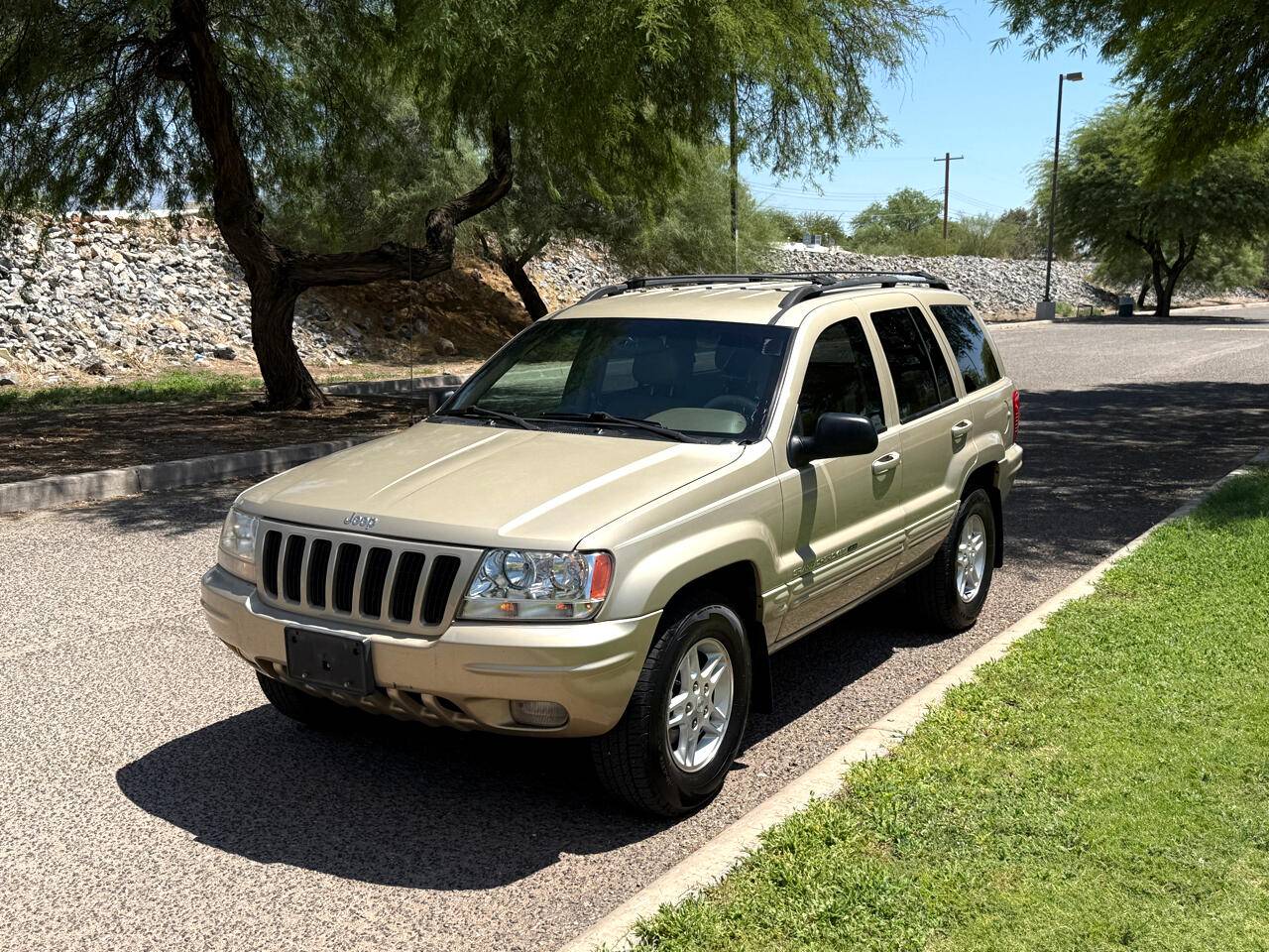 2000 Jeep Grand Cherokee Limited — SUV — 136,351 mi — Tucson, AZ