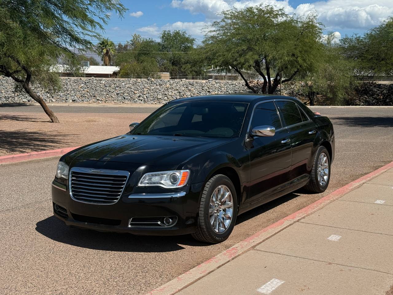 2012 Chrysler 300 Limited — Sedan — 142,327 mi — Tucson, AZ