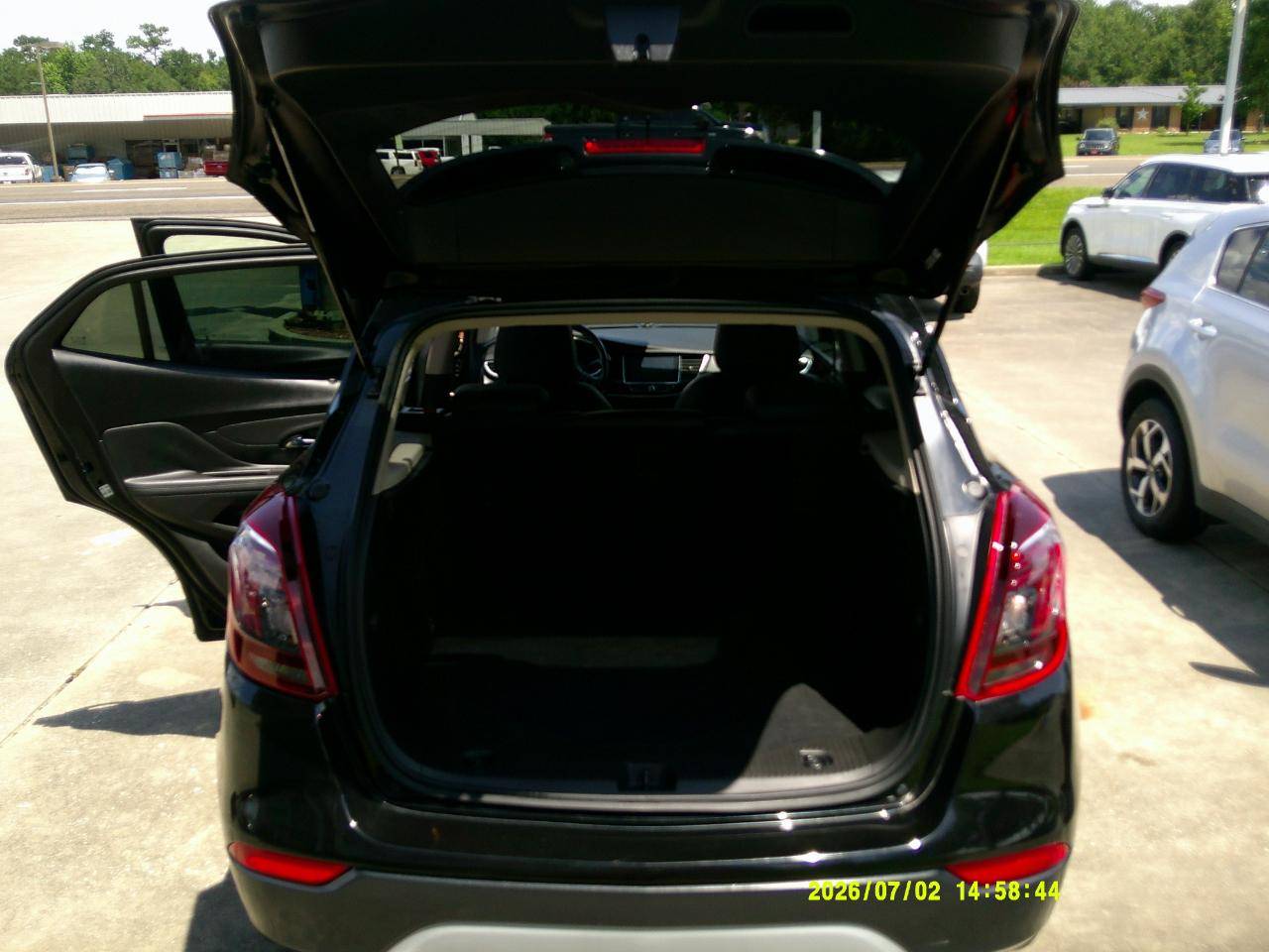 Photo 12