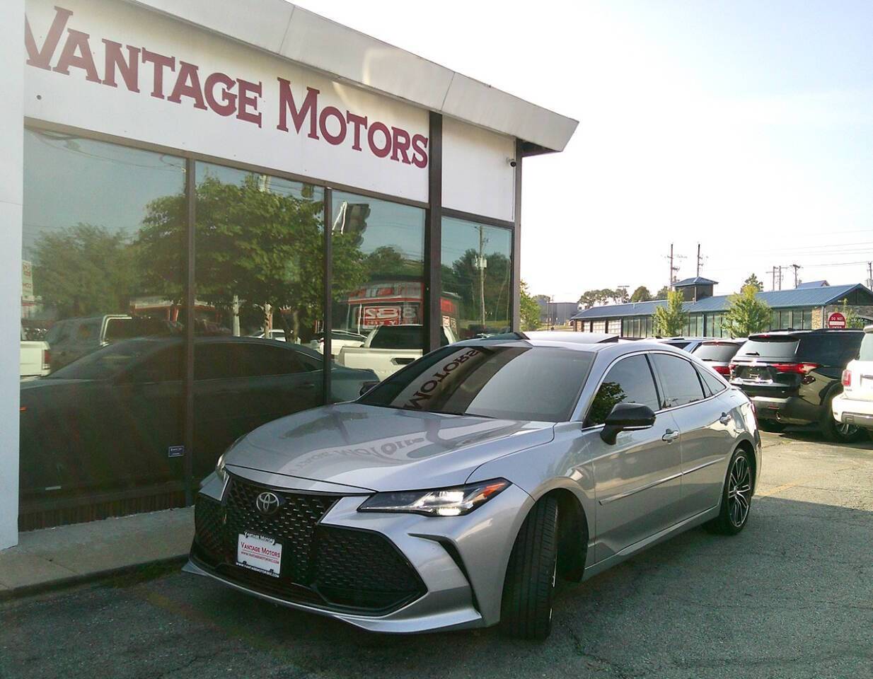 2019 Toyota Avalon Touring — Sedan — 32,835 mi — Raytown, MO