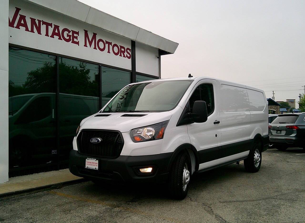 2023 Ford Transit Cargo Van T-150 — Cargo Van — 38 mi — Raytown, MO