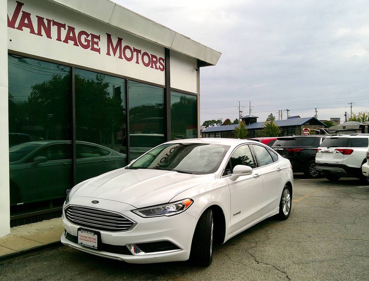 2018 Ford Fusion Hybrid SE — Sedan — 112,707 mi — Raytown, MO