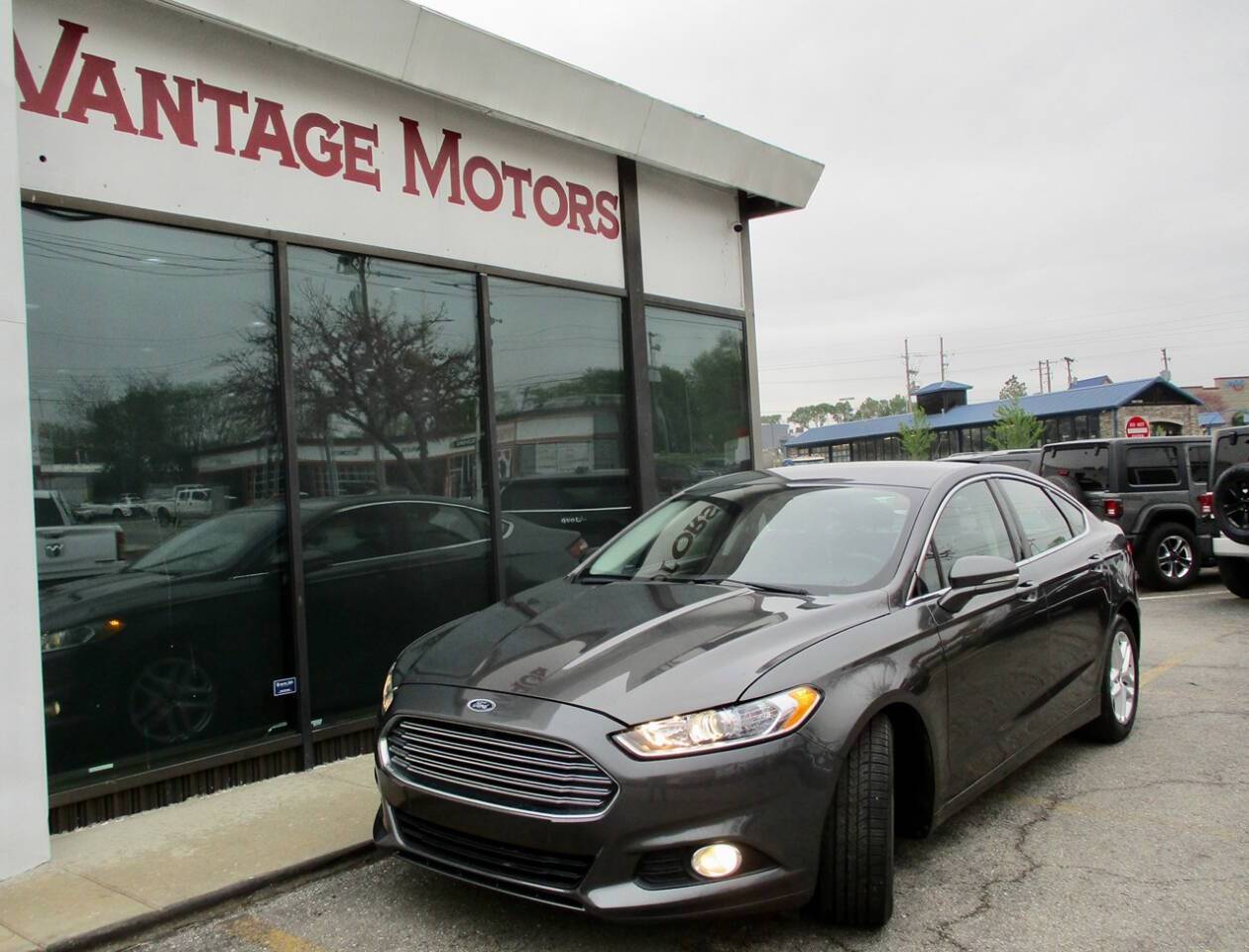 2016 Ford Fusion SE — Sedan — 112,874 mi — Raytown, MO