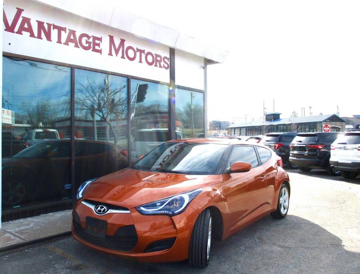 2013 Hyundai Veloster Base — Hatchback — 57,050 mi — Raytown, MO
