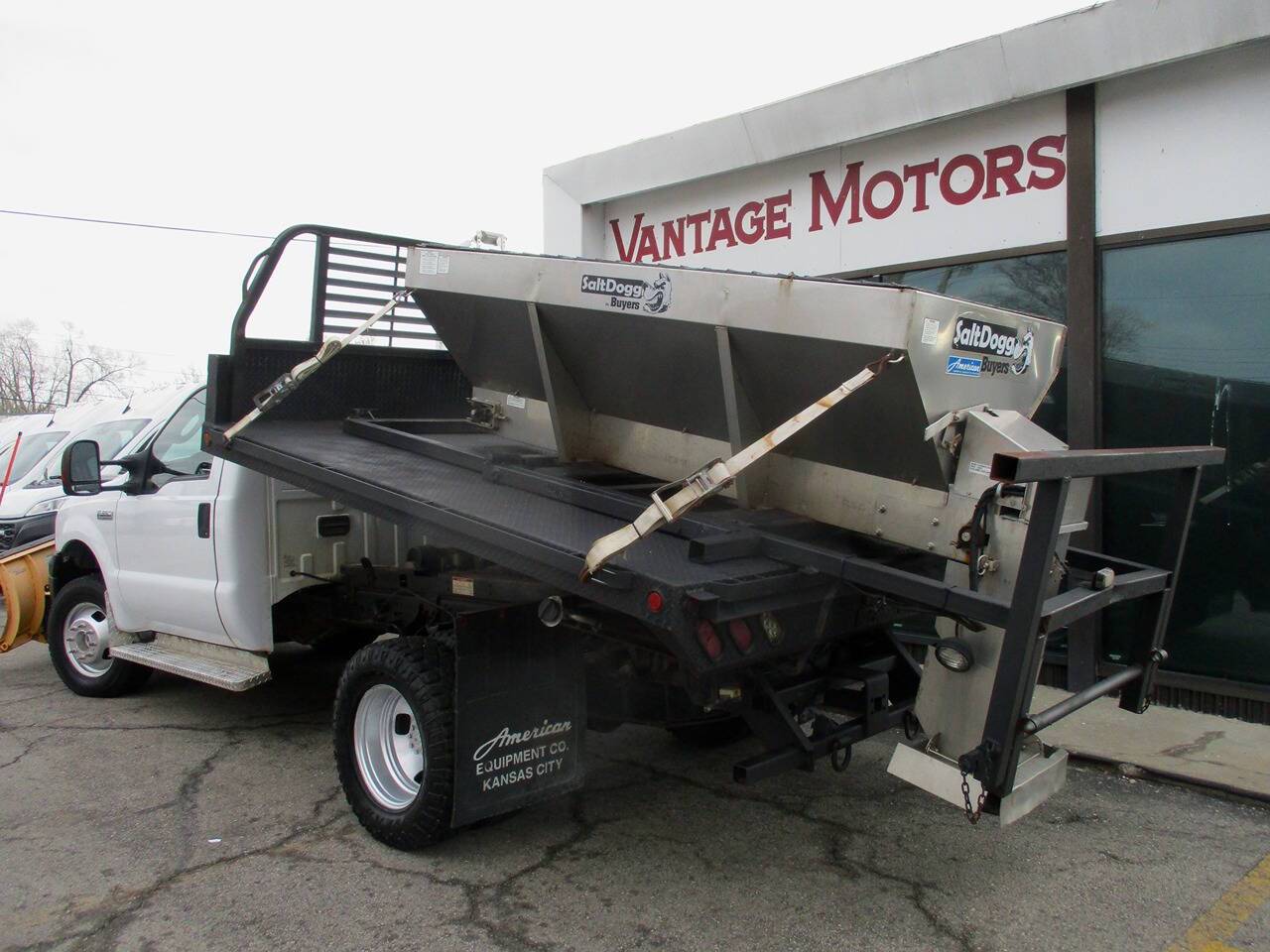 2006 Ford Super Duty F-350 Chassis Cab XL — Chassis Cab Truck — 20,013 mi — Raytown, MO