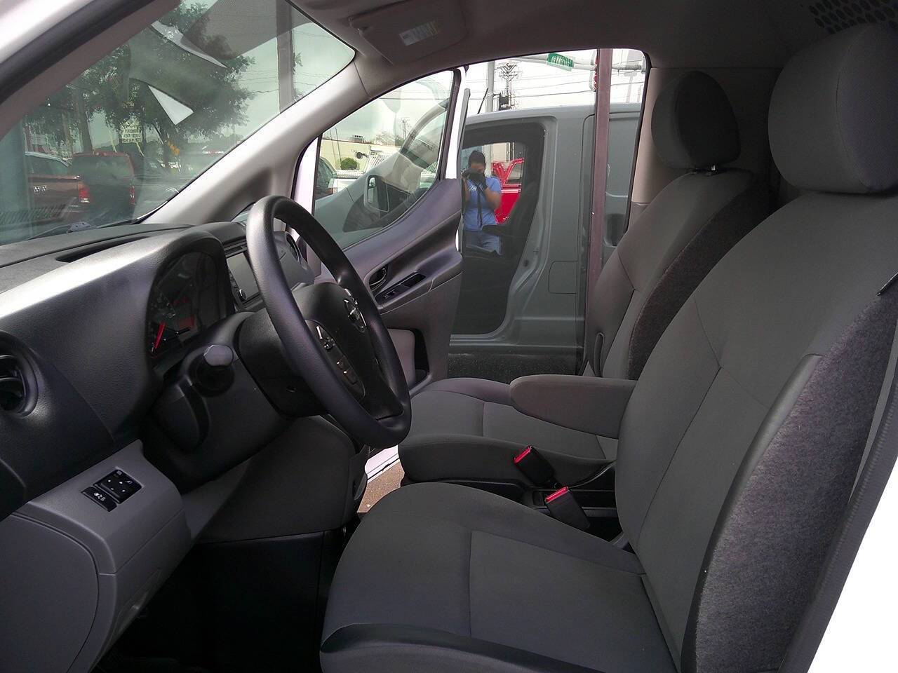 Photo 13