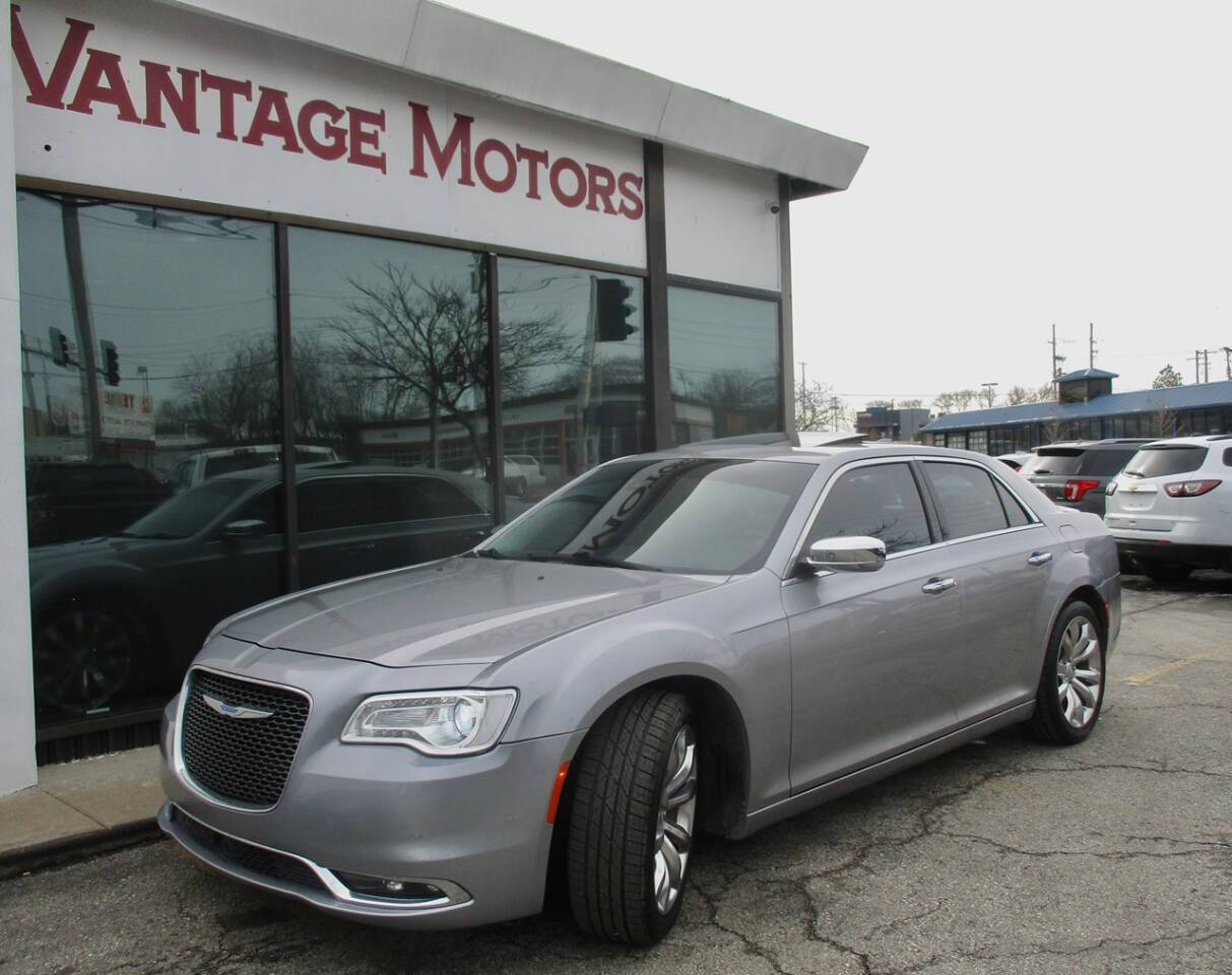 2018 Chrysler 300 Limited — Sedan — 135,543 mi — Raytown, MO