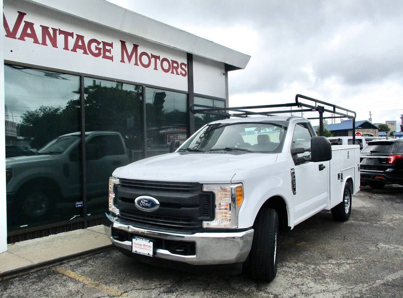 2017 Ford Super Duty F-250 XL — Pickup Truck — 154,435 mi — Raytown, MO