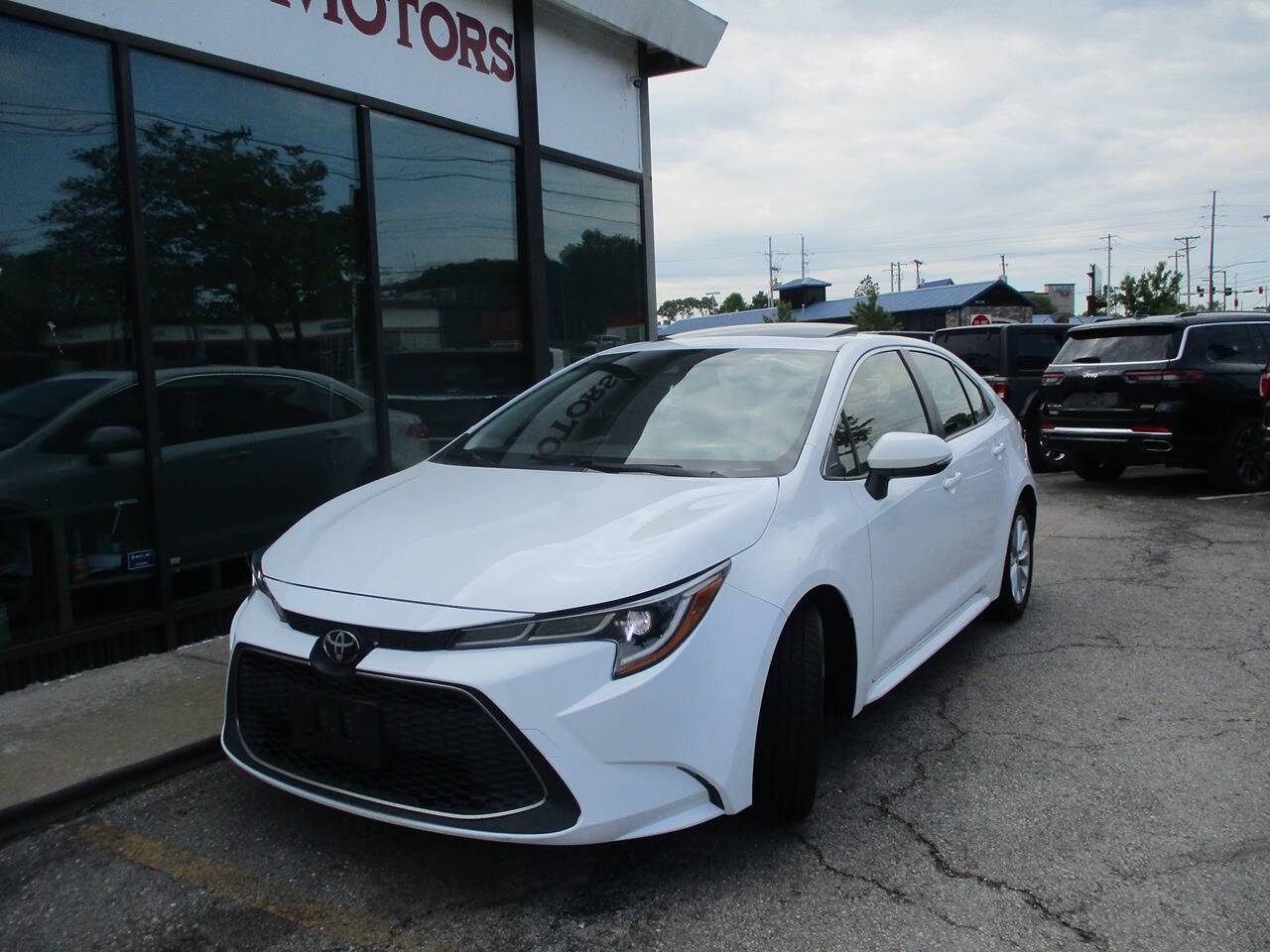 2022 Toyota Corolla XLE — Sedan — 113,726 mi — Raytown, MO