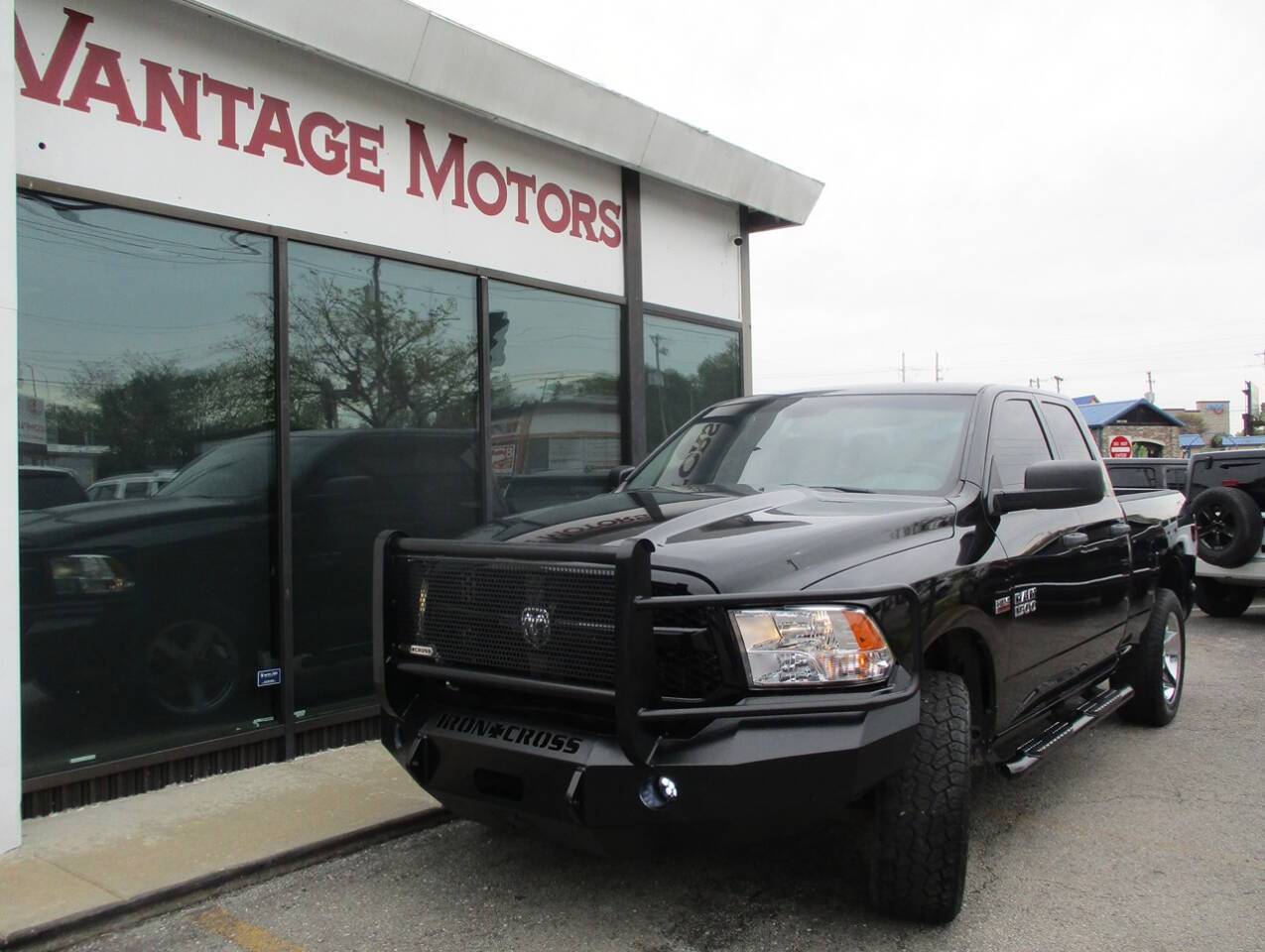 2018 Ram 1500 Express — Pickup Truck — 118,464 mi — Raytown, MO