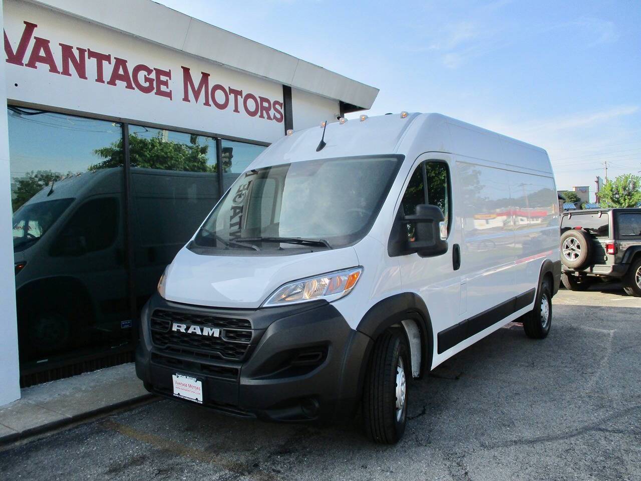 2023 Ram ProMaster Cargo Van 2500 — Cargo Van — 43,623 mi — Raytown, MO