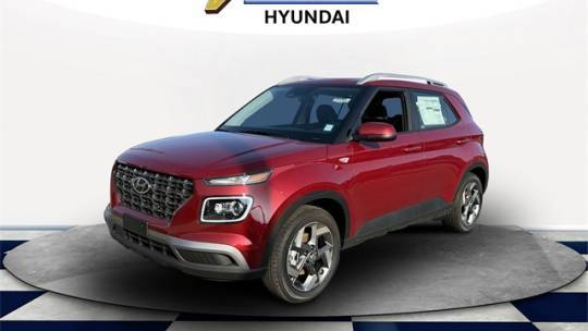 2024 Hyundai Venue Limited — SUV — 2,037 mi — West Islip, NY