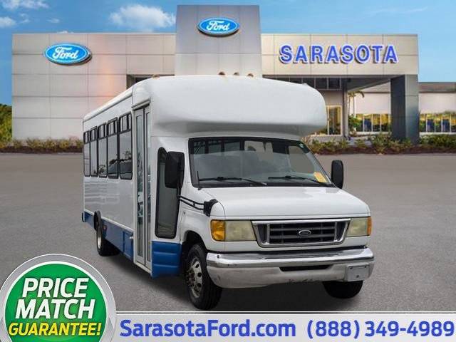2003 Ford Econoline Commercial Cutaway E-450 — Chassis Cab Truck — 68,611 mi — Sarasota, FL