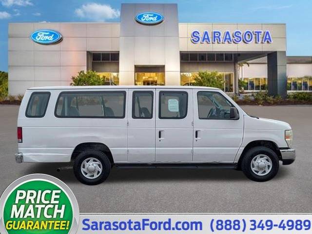 2011 Ford Econoline Wagon E-350 Super Duty XLT