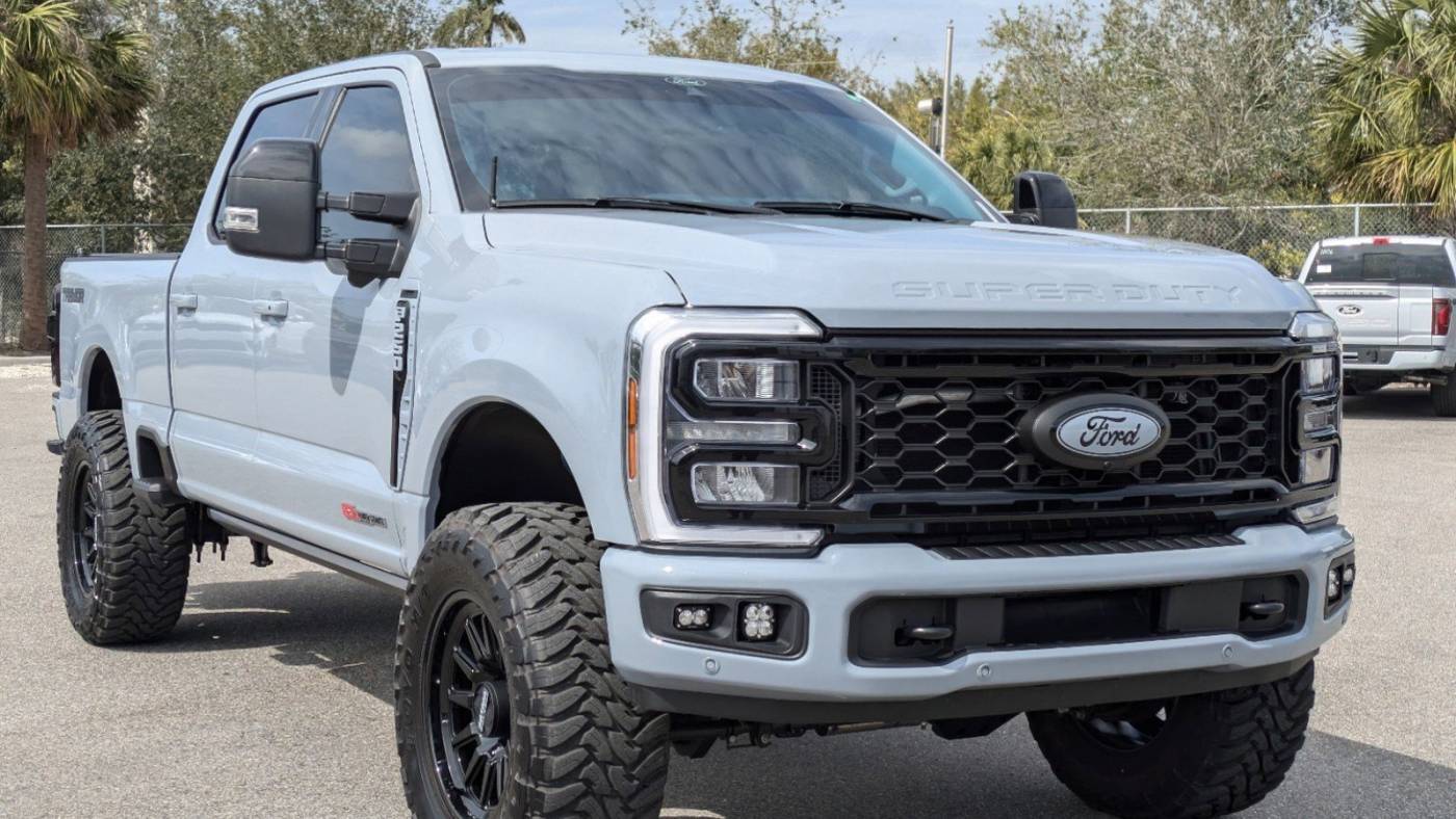 2024 Ford Super Duty F-250 LARIAT — Pickup Truck — 5,247 mi — Sarasota, FL