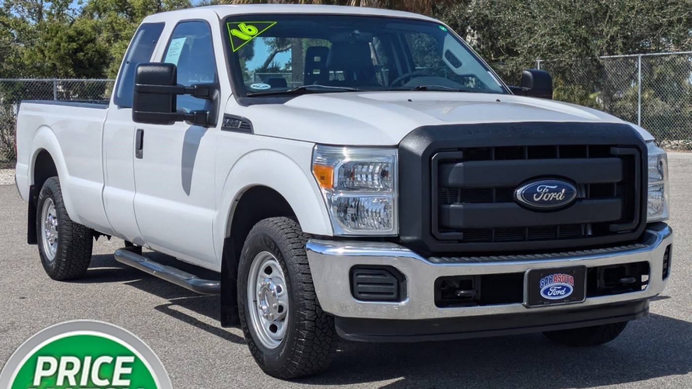 2016 Ford Super Duty F-250 XL — Pickup Truck — 105,438 mi — Sarasota, FL