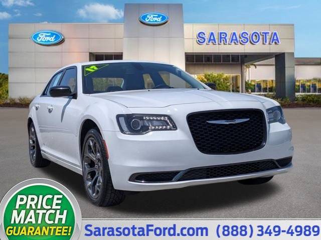 2017 Chrysler 300 Limited — Sedan — 110,899 mi — Sarasota, FL